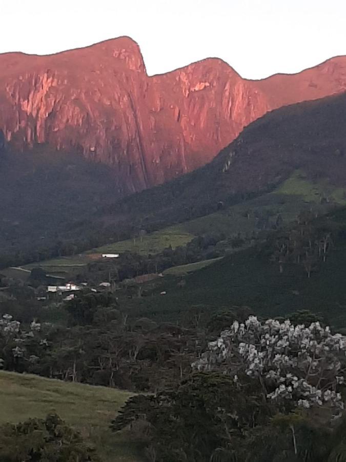 Отель Pousada Encanto Das Montanhas Caparao Velho Экстерьер фото